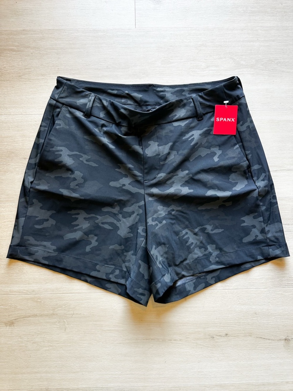 SPANX Black Camo High-Rise Bermuda Shorts - Picture 2 of 4